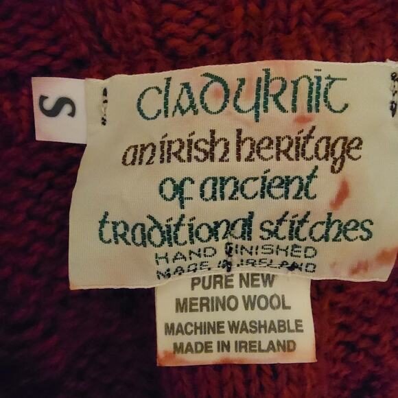 Claouknit Merino Wool Red Cardigan VTG Heavy Knit Made Ireland S Hand Finished - Picture 8 of 9